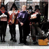 Théâtre de rue: Les Petits Métiers Oubliés du Fantastique