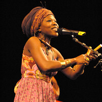 MOONLIGHT BENJAMIN (Haiti, Chansons Vaudou)