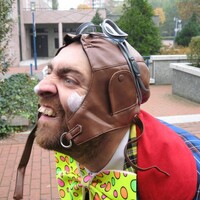Clown spectacle artiste de rue statue vivante