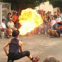 Echassiers et Cracheurs de feu