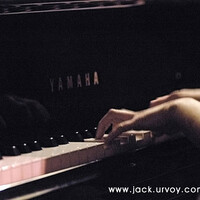 Donne cours de chant et piano