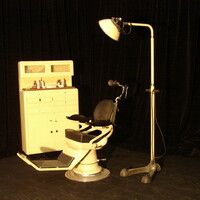 fauteuil dentiste année 50 