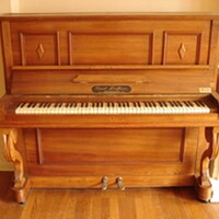 PIANO DROIT A VENDRE