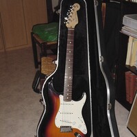 Guitare electrique fender stratocaster