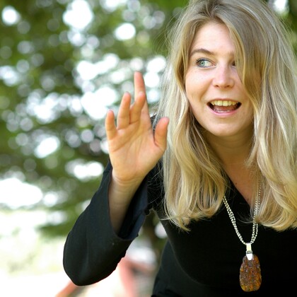 Anna Lazowski conteuse pour toutes les oreilles...