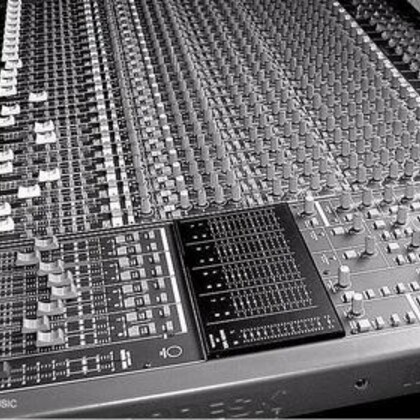 Vous aimez chanter? je compose vos chansons en home studio, textes, musiques et arrangements musicaux tous styles... master sur cd , travail sérieux 