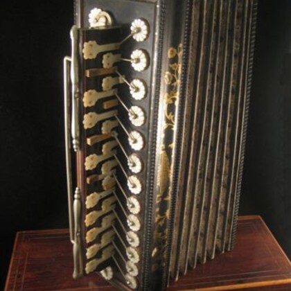Superbe accordéon du 19eme siècle