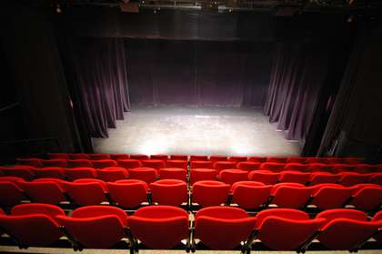 Stages de théâtre : L'improvisation / Jouer pour faire rire - 35h