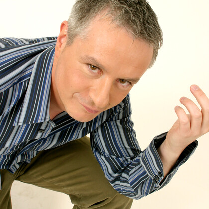 Comedien voix off - thierry debrune