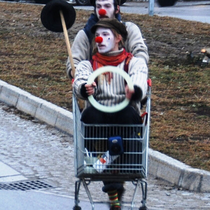 les clowns dans la sciure