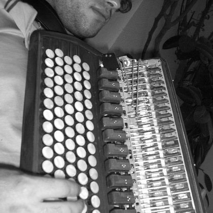 accordéoniste cherche groupe ou orchestre