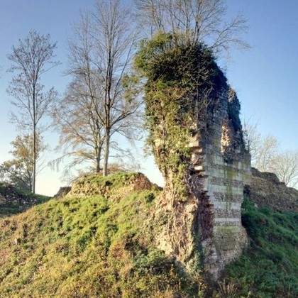 Visite commentée Château Médiéval de Montfort