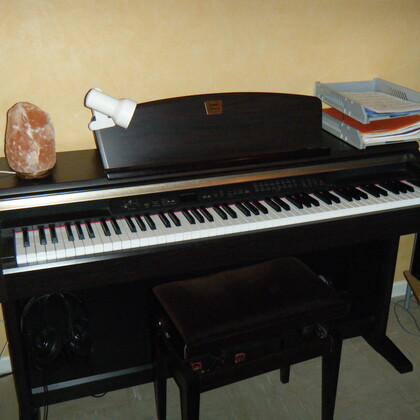  A VENDRE CLAVINOVA CLP130 YAMAYA