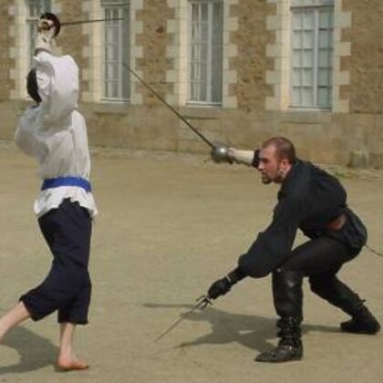 ESCRIME ET COMBATS