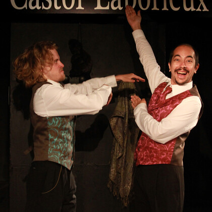 AU CASTOR LABORIEUX