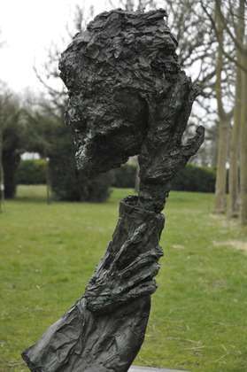 Sculpteur en bronze