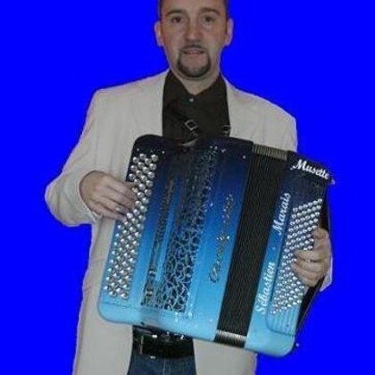accordéoniste musette en solo ou orchestre musette variété 3 musiciens