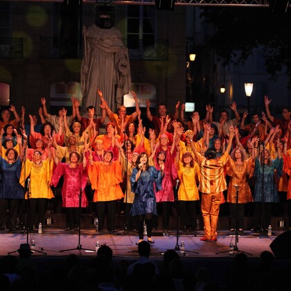 Très Grand Groupe de Gospel