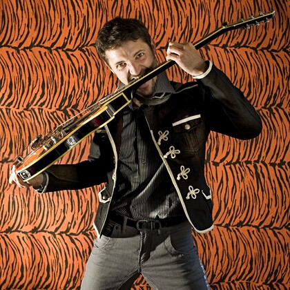 FRANZ - "Bas les pattes!"