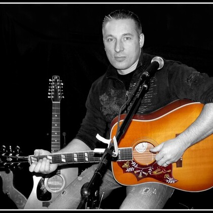 Chanteur guitariste cherche musiciens pour monter un groupe de rock