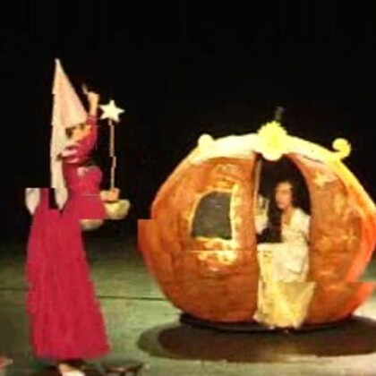 Cendrillon et Le Petit Poucet