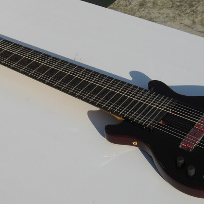 tap guitar
