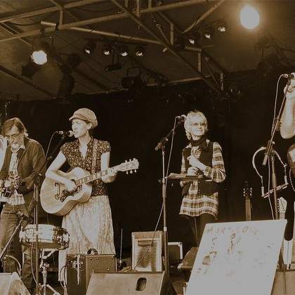 Rencontre musicale folk et country traditionnelle Mary-Lou et Lonesome Day