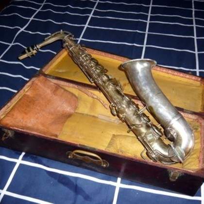 ancien saxo alto a vendre