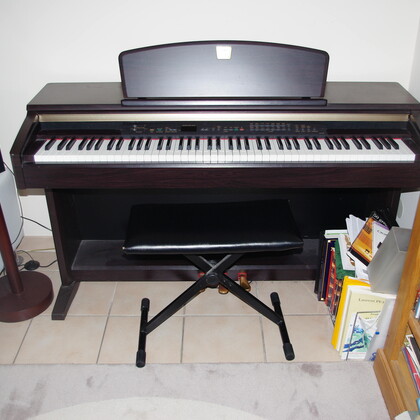 A vendre piano numérique Yamaha clavinova CLP 130