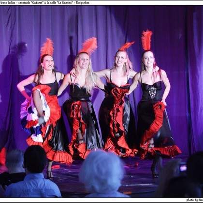 Spectacle cabaret burlesque par la troupe Too Loose Ladies