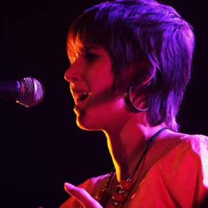 Chanteuse professionnelle propose sa voix pour des projets musicaux