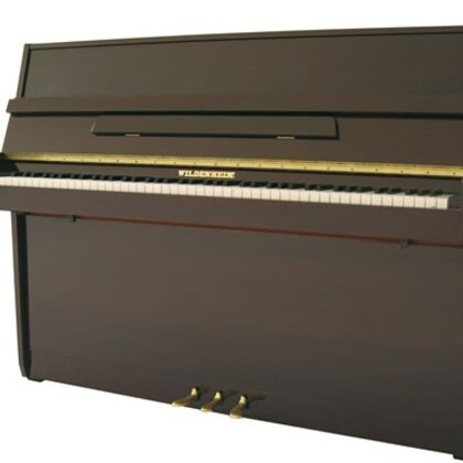 piano droit à vendre presque neuf