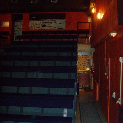 THEATRE A VENDRE