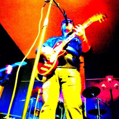 "LeGam" Groupe rock/pop/funck/fusion recherche guitariste avec de la voie