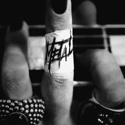 Electro band m8tal