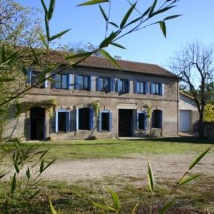 vente d' anciens abattoirs de  rabastens(81800)