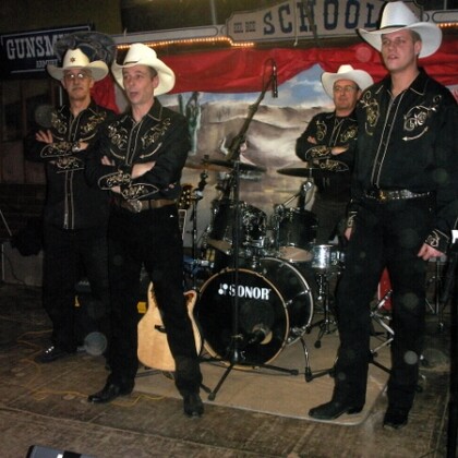JaXon country band