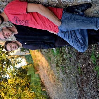 Groupe rock cherche guitariste (Niort-Poitiers)