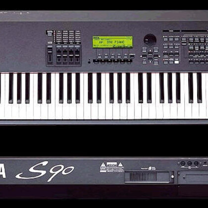 Yamaha S90