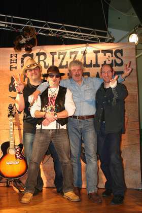 Les Grizzlies & The Beast