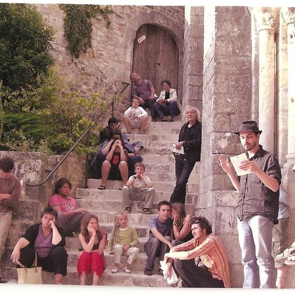 déambulation impromptue – théâtre, marionnette, conte, lecture et poésie