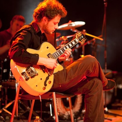 Donne cours de guitare, Lyon