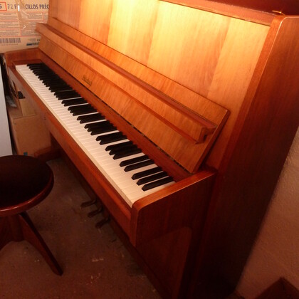 Piano Droit d'Etude