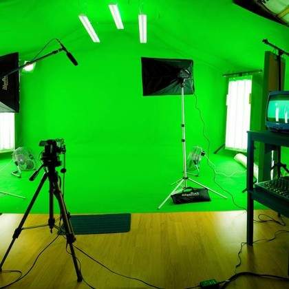 Studio Fond Vert Bleu Location Chromakey Green Screen Reportage VideoClip Incrustation