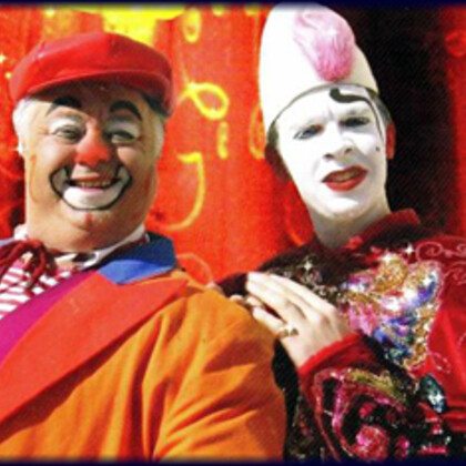 Duo de clowns, magiciens