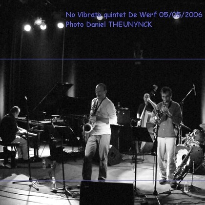 NO VIBRATO quartet/quintet