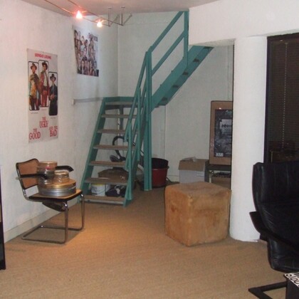 Location de bureau pour préparation de production de films.