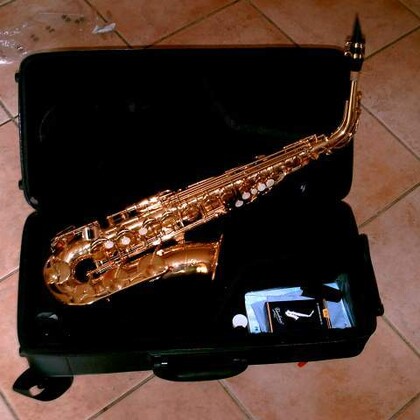 Saxophone Yamaha 275 verni état neuf