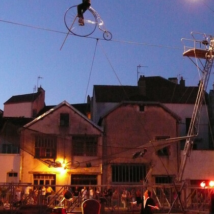 Funambule Didier Pasquette à Poperinge (Belgique), festival Cyrusfeesten