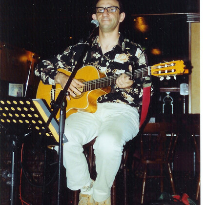 miguel chanteur guitariste fantaisiste